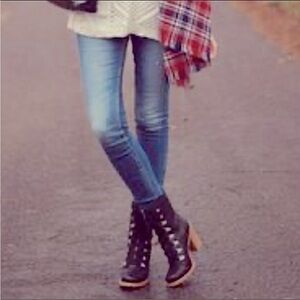 UGG Fabrice Sheepskin Lace Up Zip Chunky Heel in Brown/Olive Size 10 - Flaw